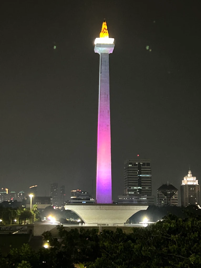 monas